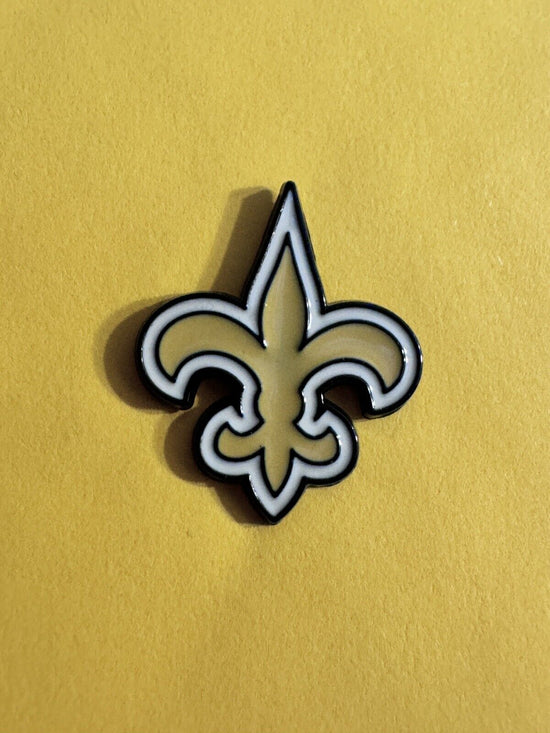 New Orleans Saints NFL Team Logo Lapel Pin For hats , shirts , vests , Backpacks